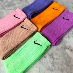 COPY - COPY - NIKE MULTI COLORED SOCKS 6PACK